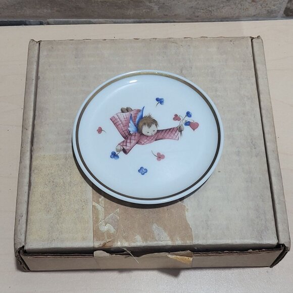 Schmid Berta Flying Angel Hummel Museum Miniature Plate Collection 1978 - Picture 3 of 8